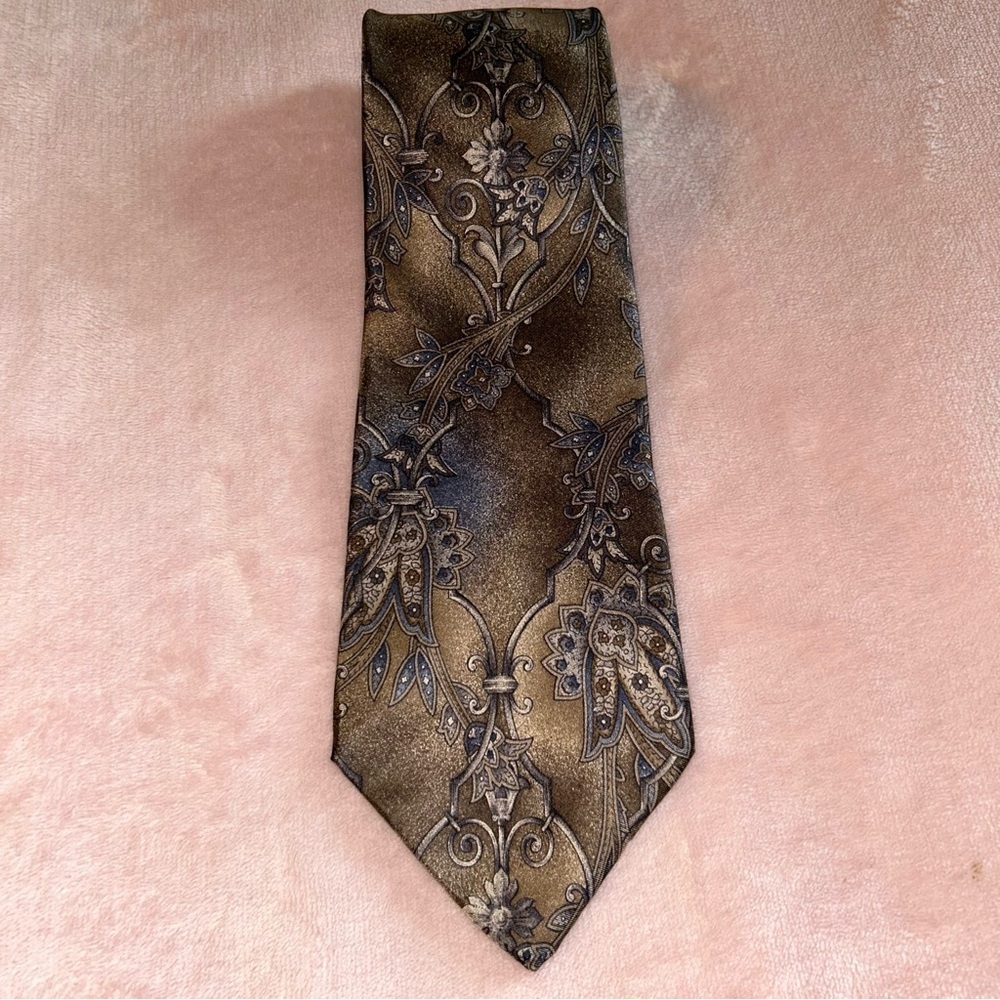 Vintage Cambridge Classics for Mervyns brown tan floral silk tie